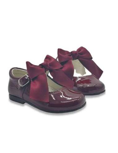 MARY JANES IN PATENT WITH JULIETA BOW BAMBI 4199 BURGUNDY