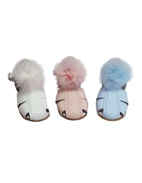 SANDALIA DE CHAROL CON FUR BAMBI 4985 CELESTE