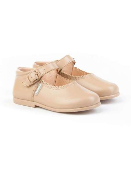 Mary Janes in leather AngelitoS 500 camel