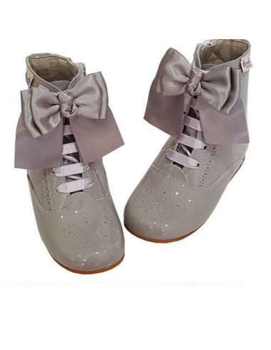 PATENT LEATHER BOOTS WITH BOW BAMBI 4253 GREY