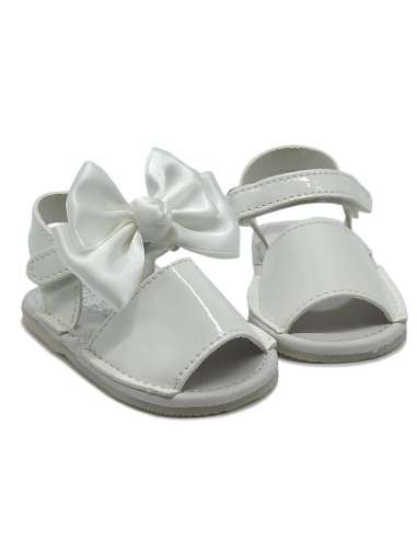 Avarca in patent leather Wheti´s 135 white Butterfly