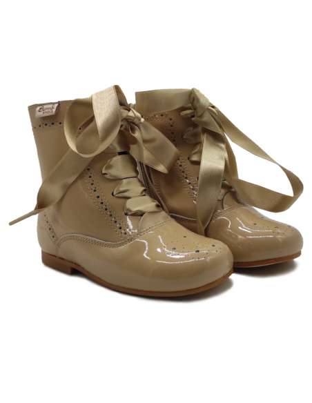 Patent boots Bambi 4253 camel