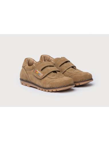 Sport shoes in suede Angelitos 907 Tapue