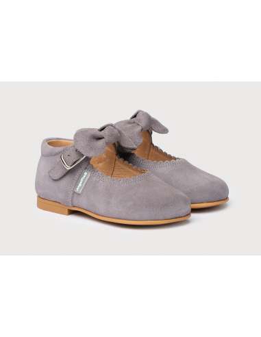 Mary Janes in Suede with bow Angelitos 509 grey