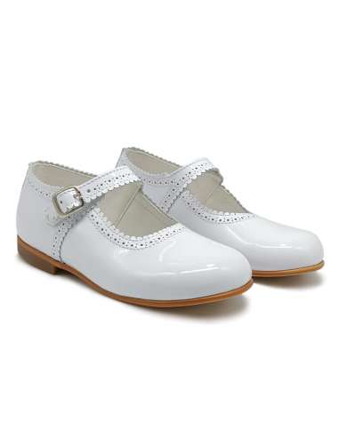 Mary Janes in patent leather Cocoboxi 6275 white
