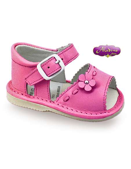 SANDALIA EN PIEL ALADINO 672