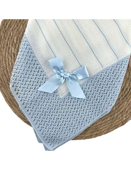 1009482 WHITE/BLUE BABY SHAWL IN WOOL  BRAND ALMA