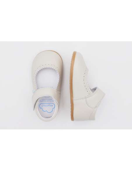ANGELITOS RESPECTFUL LEATHER MARY JANES 540 BEIG