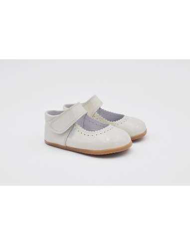 ANGELITOS RESPECTFUL PATENT MARY JANES 541 BEIG