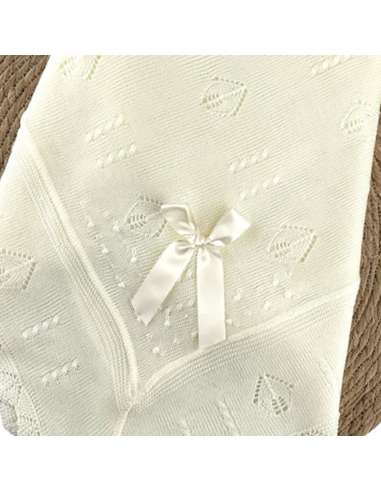 1000172 BEIGE TOQUILLA HILO BEBE  MARCA ALMA