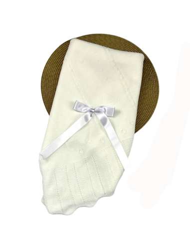 1002861 WHITE KNITTED BABY SHAWL  BRAND ALMA
