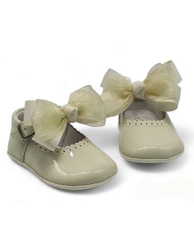 PRAM SHOES IN PATENT 712C WITH BOW CRISTAL BEIG