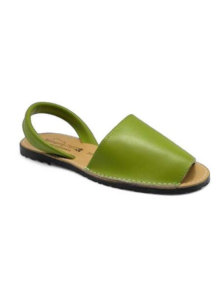 SPANISH AVARCAS IN LEATHER 550 PISTACHIO