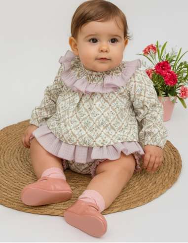 25416 Laurel Cardigan and Trousers