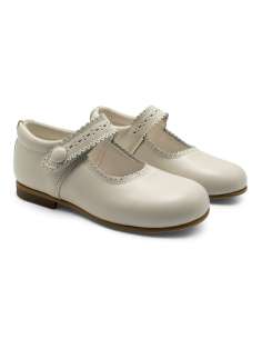 Mary Janes in leather with button 1502C Beig