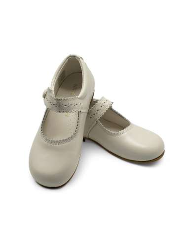 Mary Janes in leather with button 1502C Beig