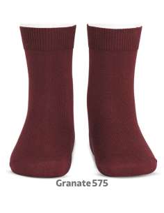 20194 SOLID MAROON SOCKS 575