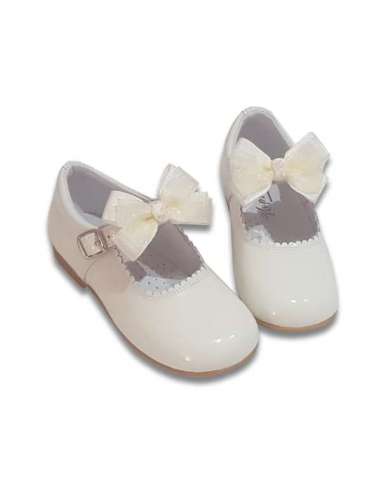 Mary Janes in patent leather Cocoboxi 6270 beig with bows