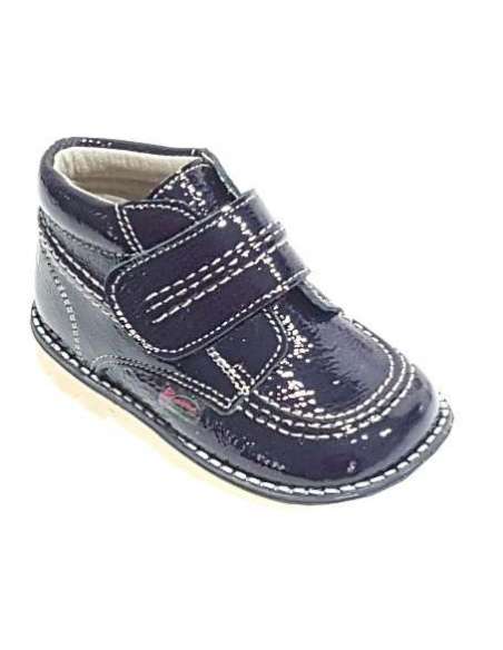 BOTA KICKERS DE CALIDAD EN CHAROL BAMBI 925 MARINO