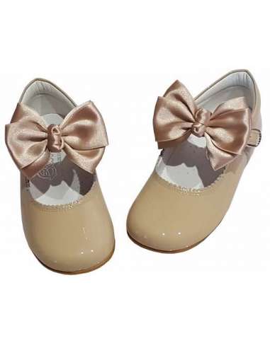 MARY JANES IN PATENT BUTTERFLY  BOW BAMBI 4199 CAMEL