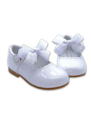 Mary Janes in patent leather Cocoboxi 6270 white with bows