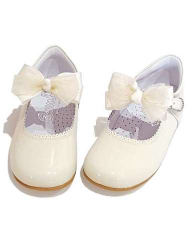 MARY JANES IN PATENT CRISTAL BOW BAMBI 4199 BEIG